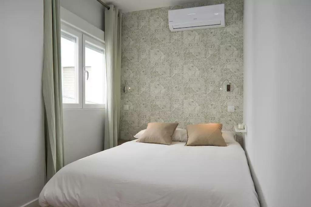 Luxury Apartment Merced By Nagoa Homes Малага Экстерьер фото