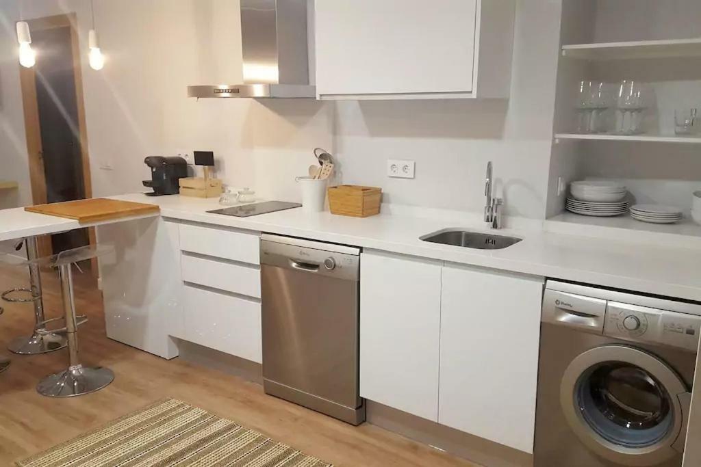 Luxury Apartment Merced By Nagoa Homes Малага Экстерьер фото