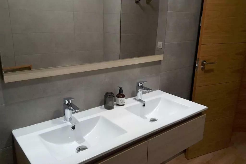 Luxury Apartment Merced By Nagoa Homes Малага Экстерьер фото